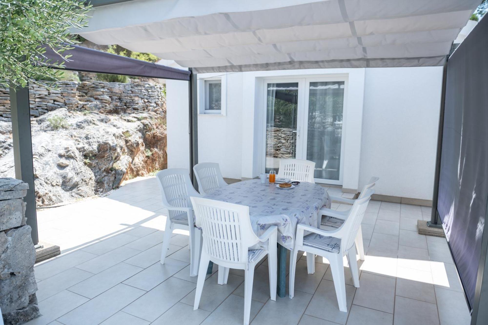 Apartments Solta Rogač Eksteriør billede