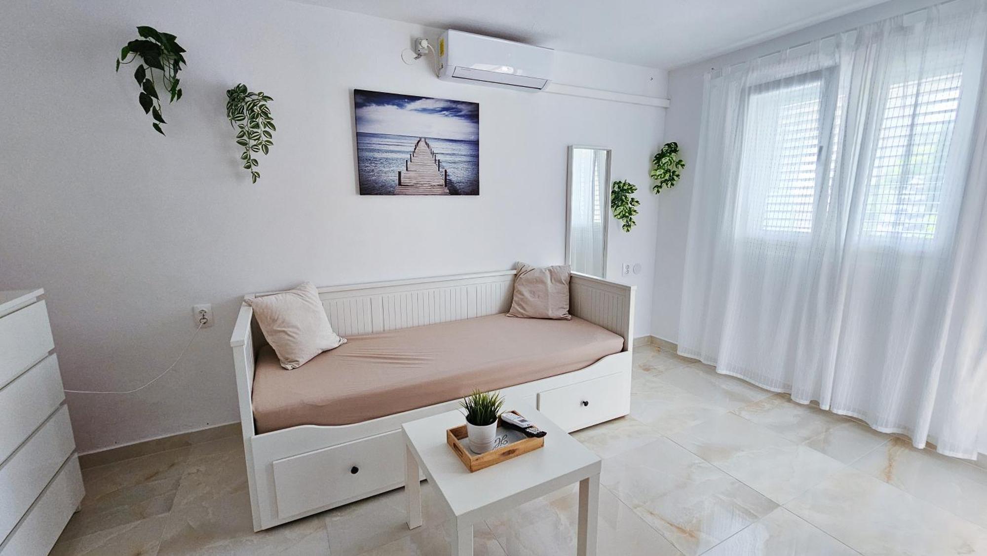 Apartments Solta Rogač Eksteriør billede