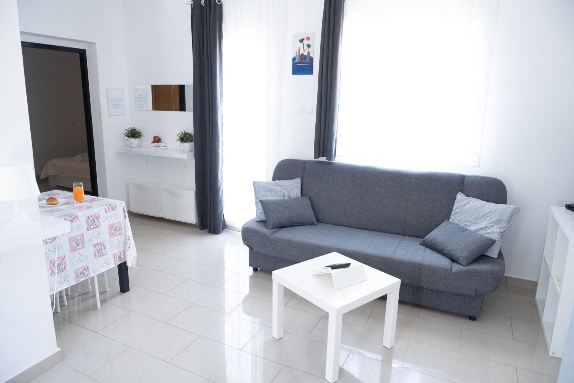 Apartments Solta Rogač Eksteriør billede